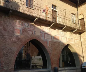 Scopri Abbiategrasso cosa offre in Biblioteca